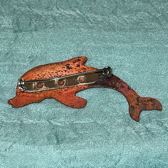 BOGO Vintage Dolphin Brooch - Picture 2 of 3